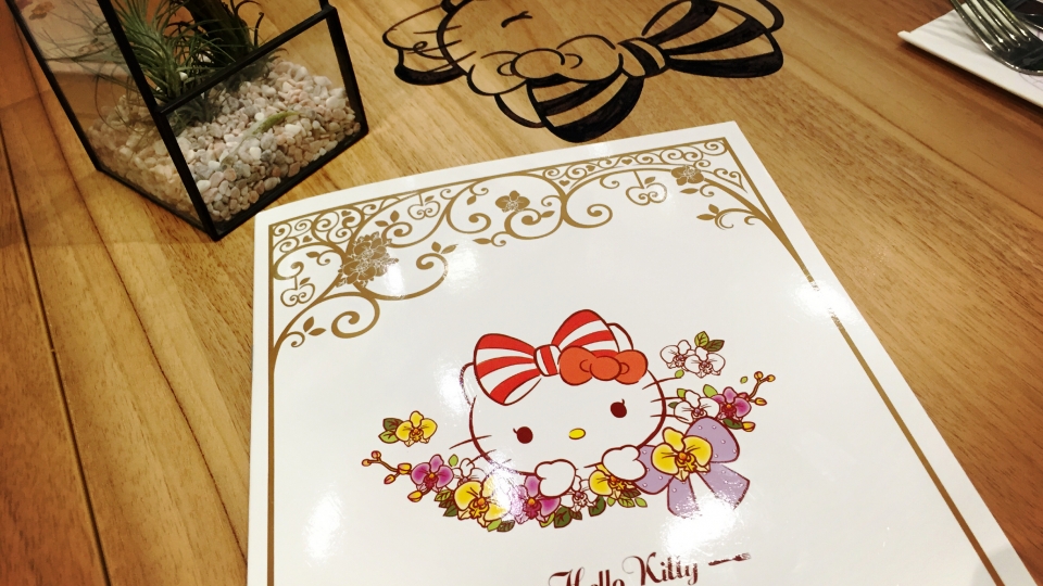 Hello Kitty Orchid Garden, Singapore | Zanne Xanne’s Travel Guide