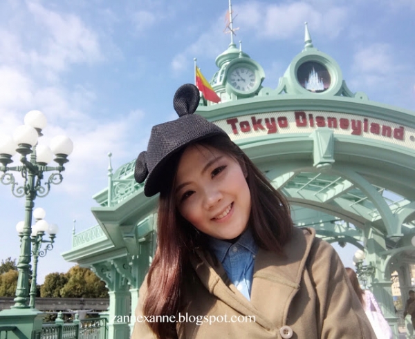 Tokyo Disneyland Review | Zanne Xanne’s Travel Guide